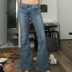 Low waisted jeans